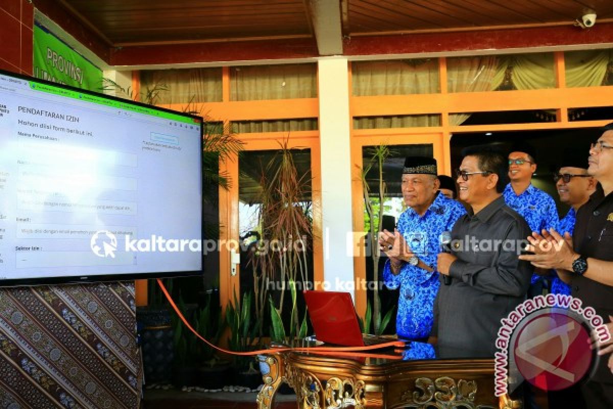 Gubernur Launching Aplikasi Perizinan Online