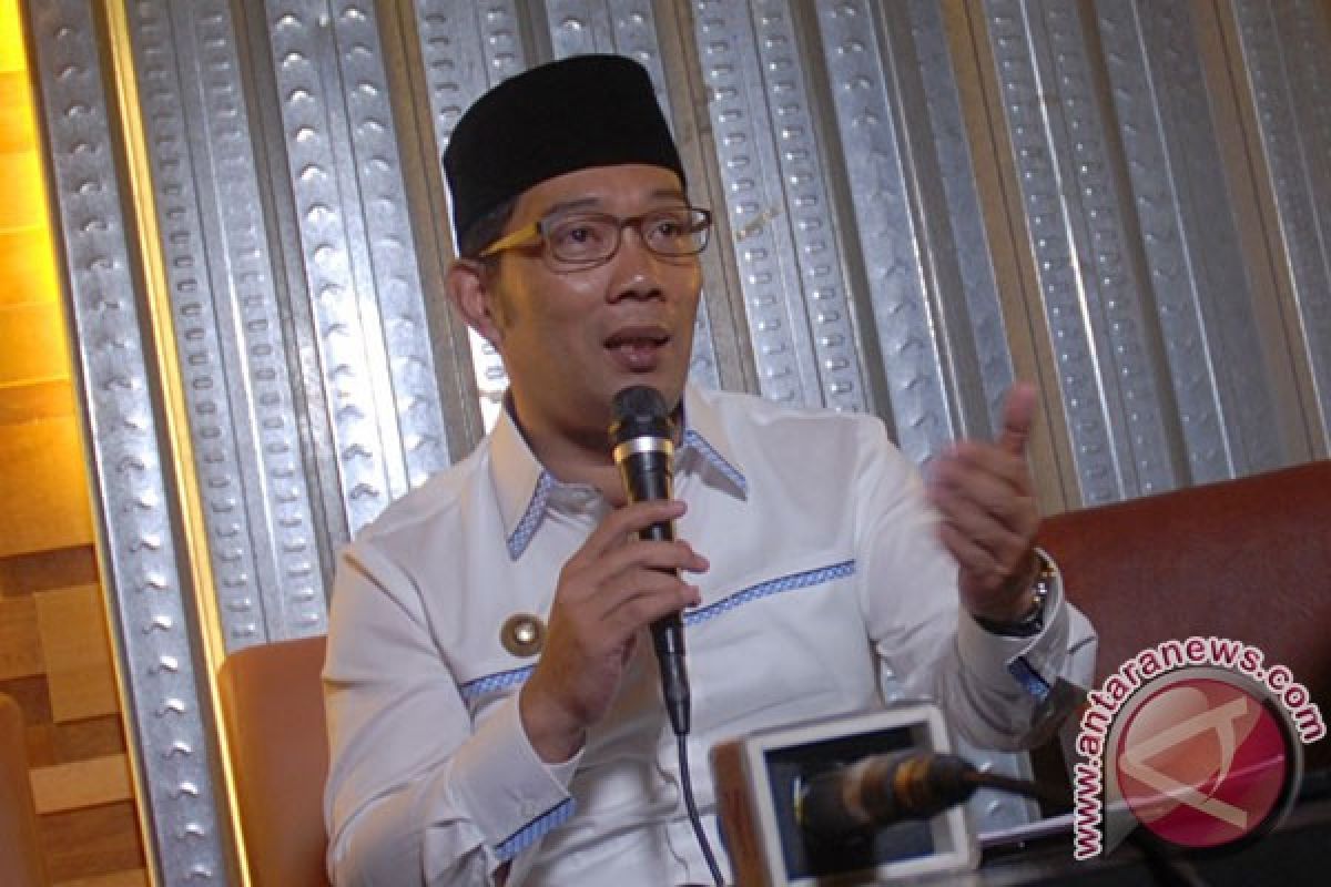 Ridwan Kamil larang ASN terima parcel