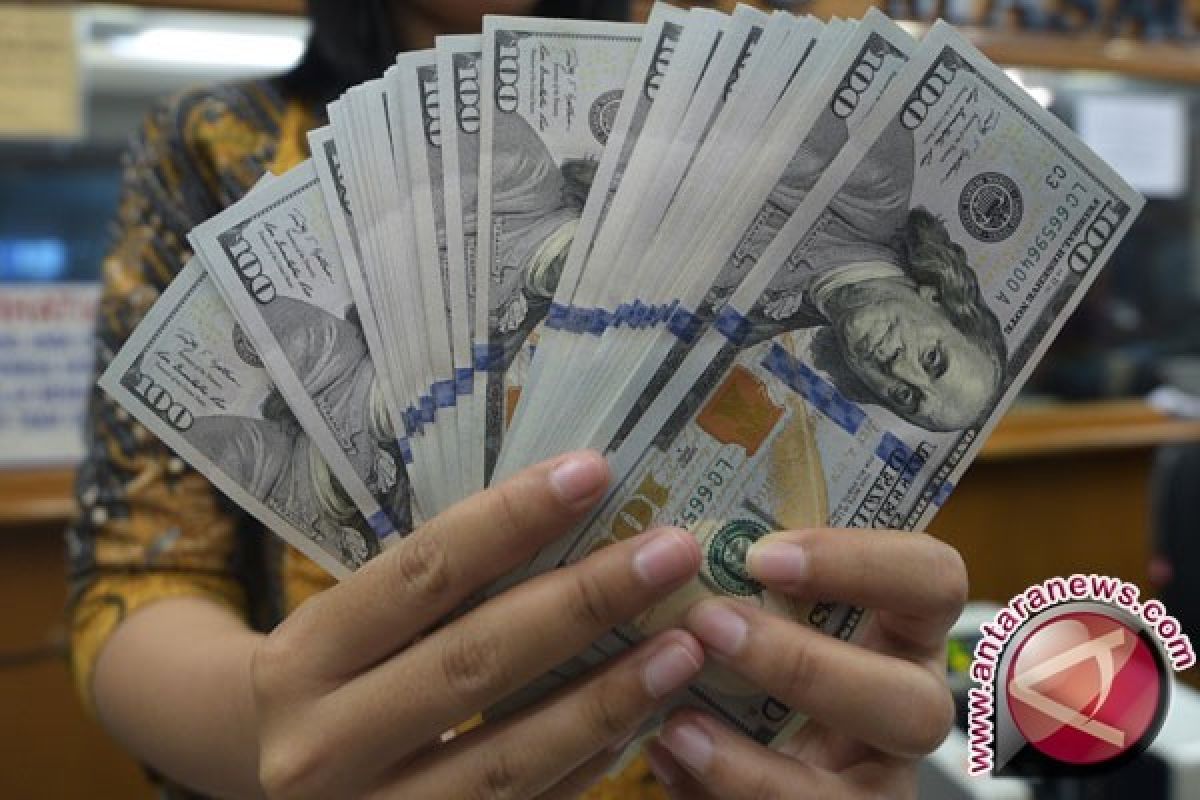 Dolar AS menguat didukung data ekonomi positif