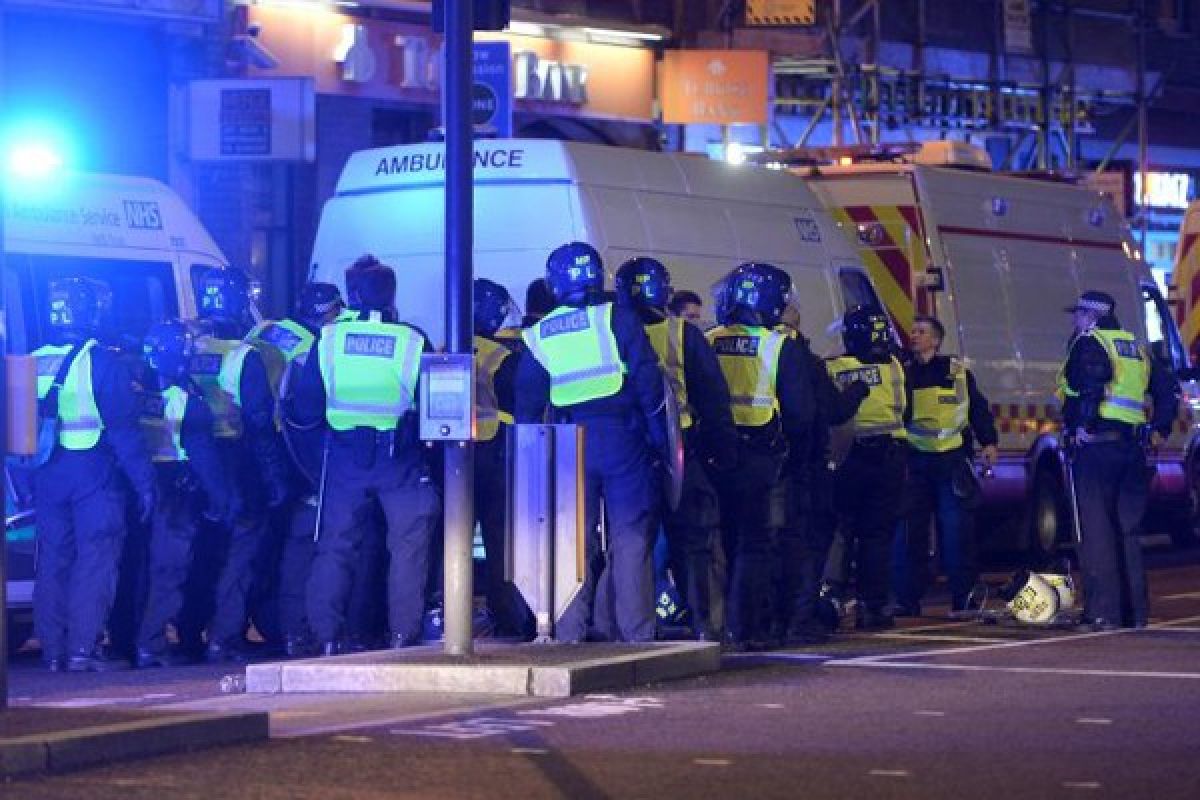Teror London - Memilukan, meninggal dunia di pangkuan tunangan
