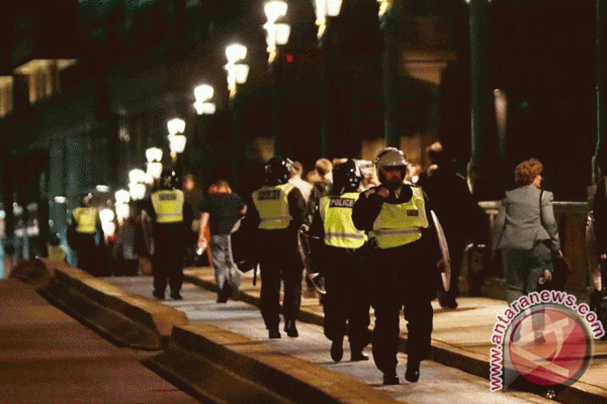 Teror London - Polisi tangkap 12 orang terkait serangan London