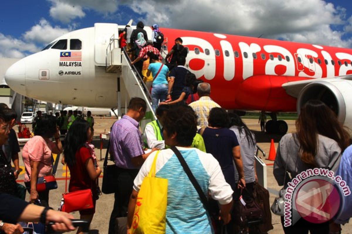Air Asia buka penerbangan Silangit-Malaysia