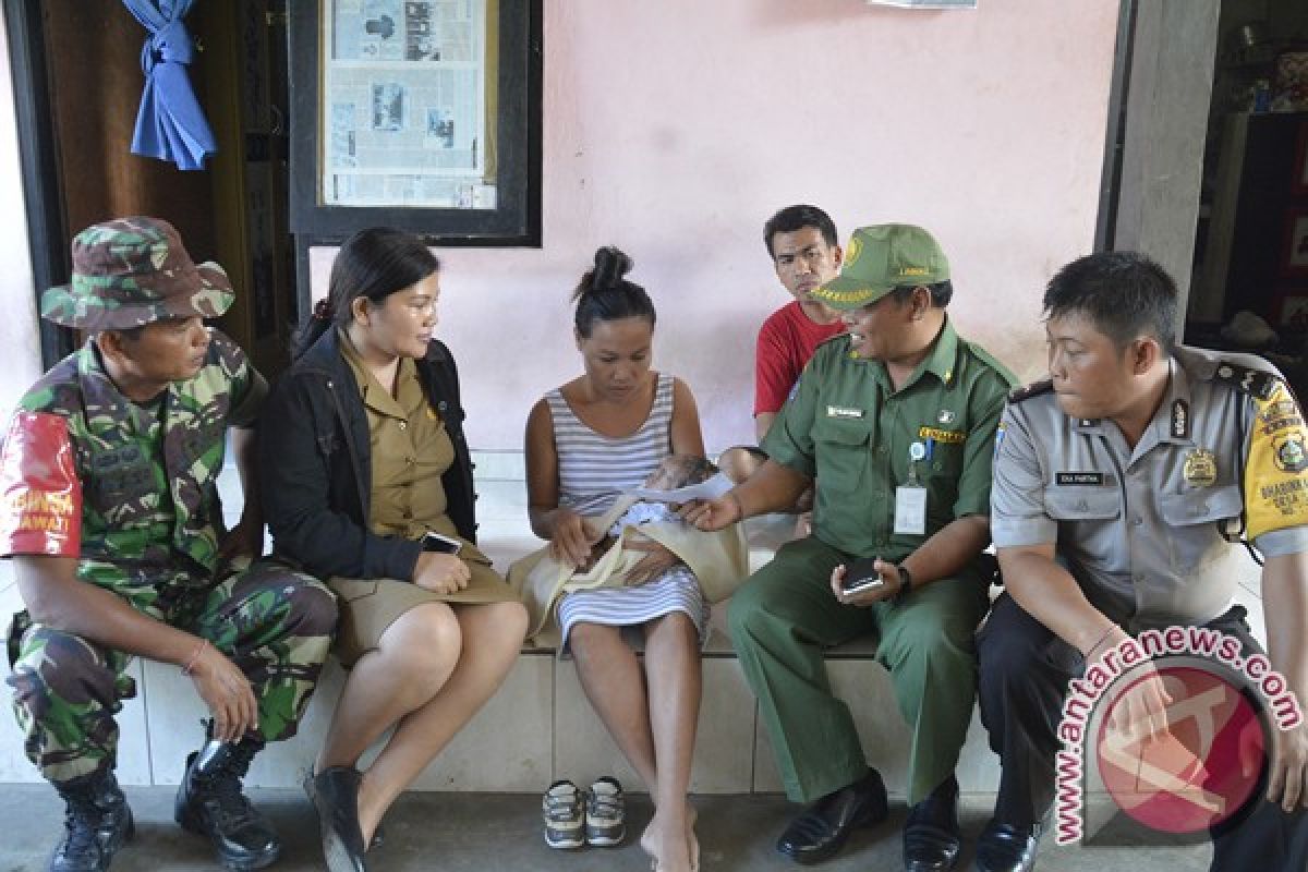 Gubernur Bali Bantu Bayi Kulit Bersisik