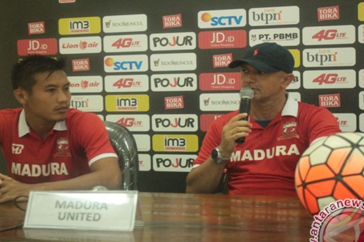 Madura United brings 18 players against Barito Putra