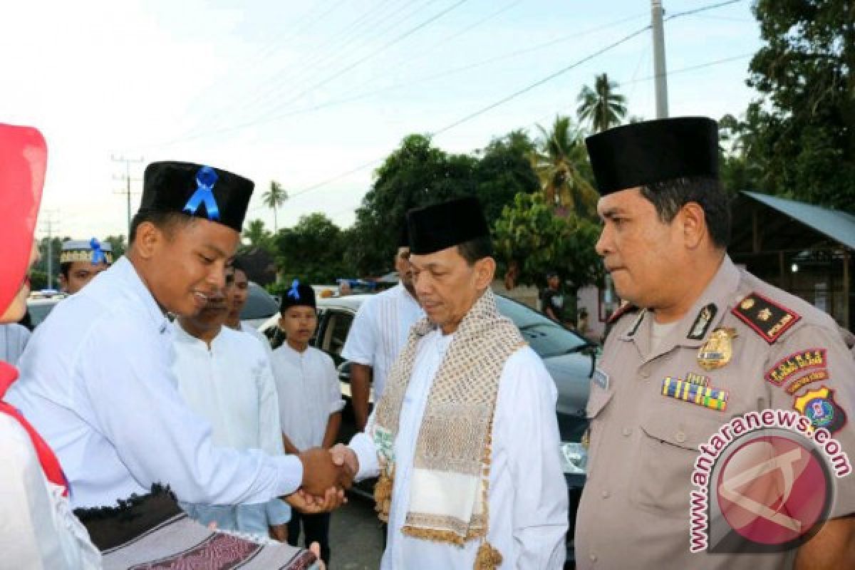 Salawat Badar Sambut Safarai Ramadhan Bupati Tapsel