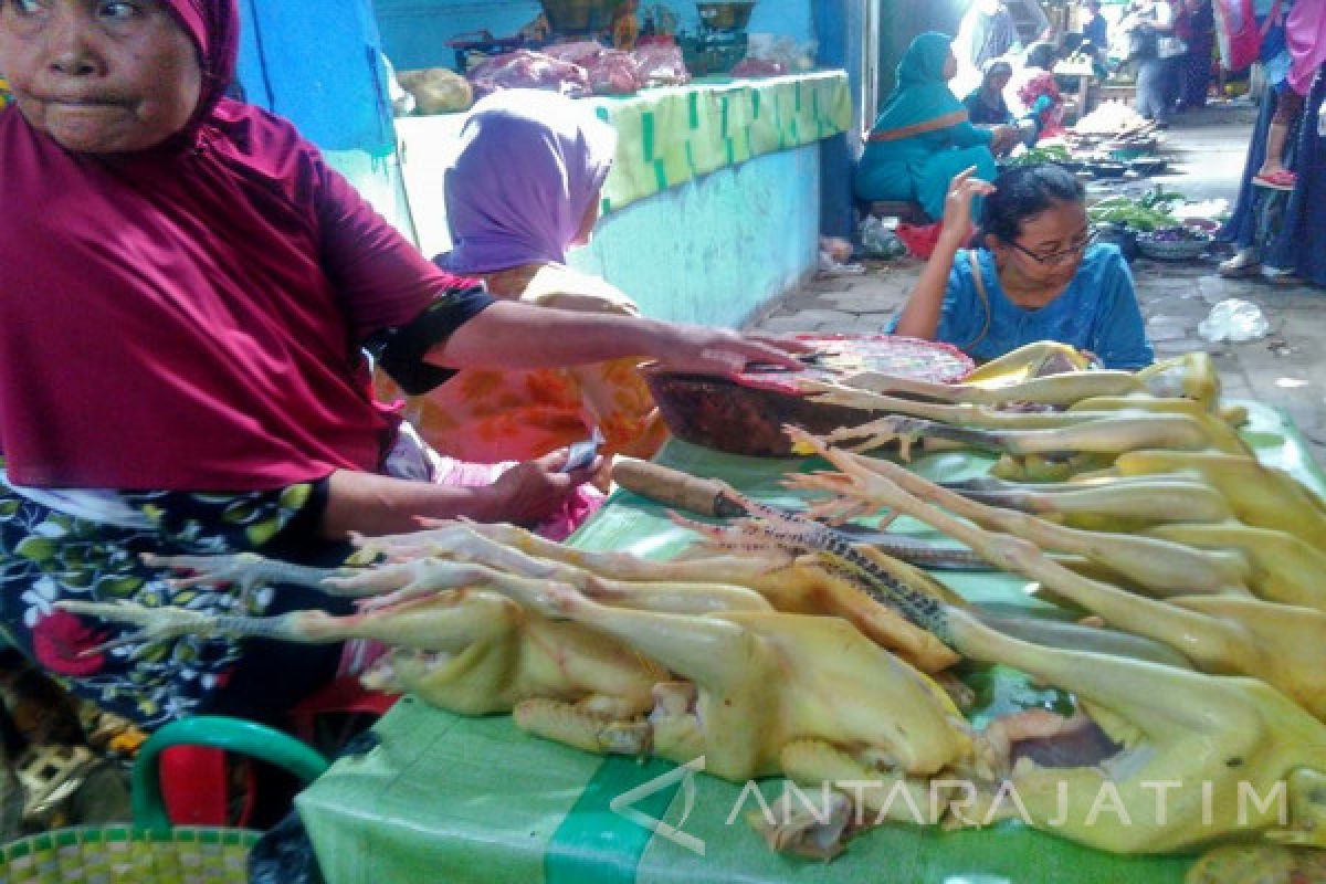 Harga Daging Ayam di Bojonegoro Naik (Video)