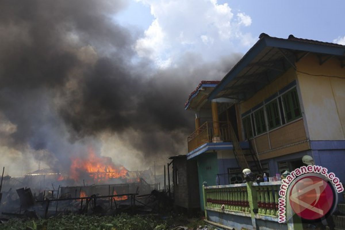 Kebakaran Di Plaju