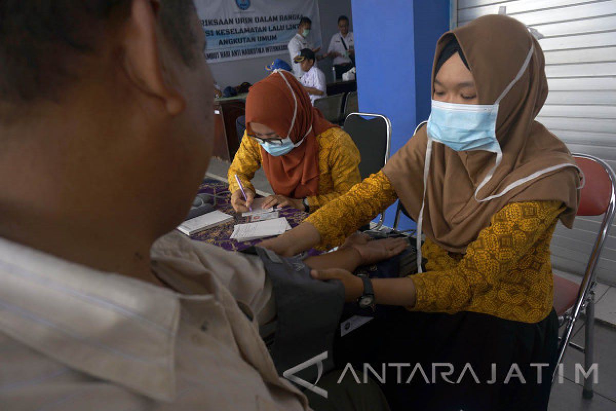 BNN Gelar Tes Urine Awak Angkutan Umum Tulungagung (Video)