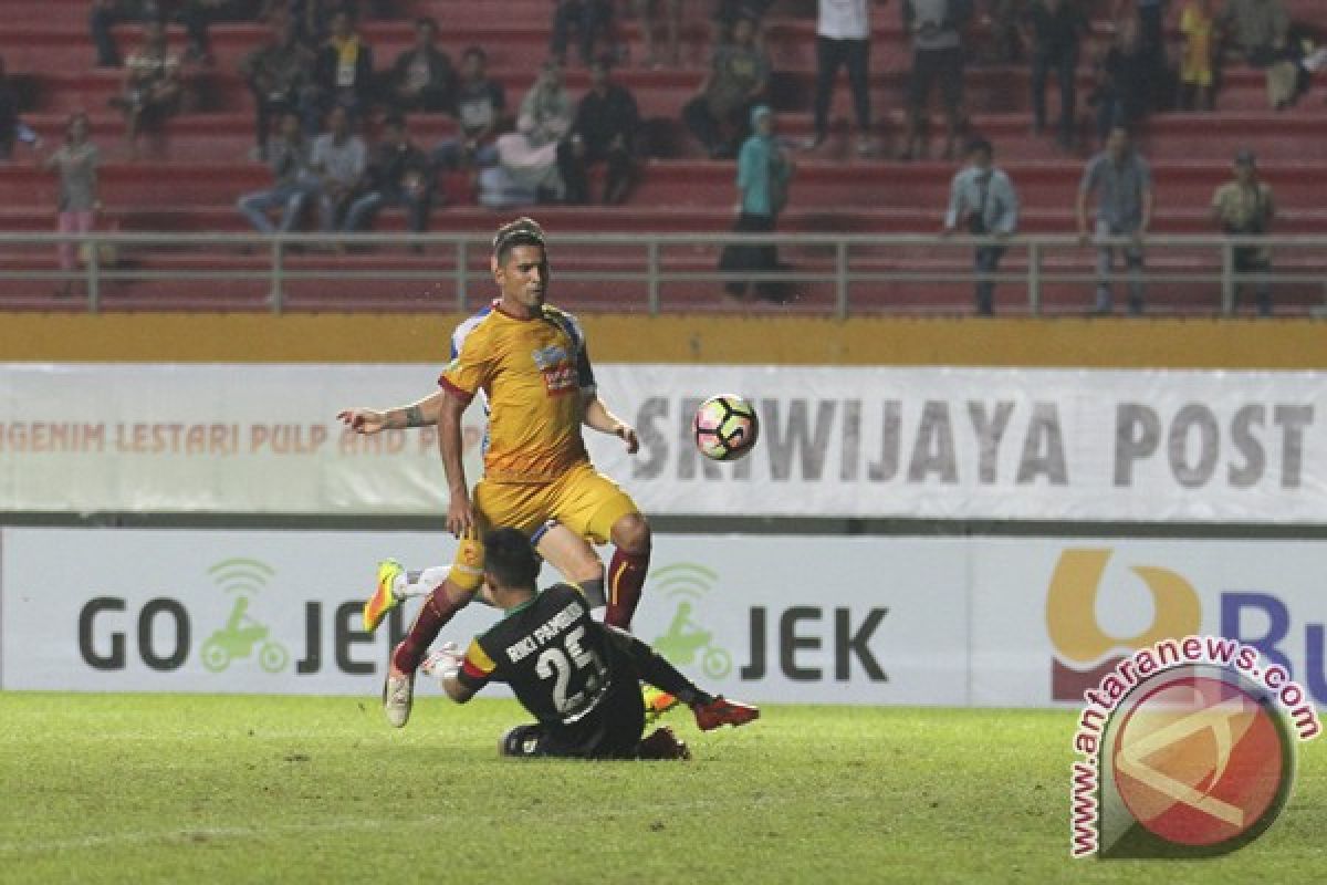 Sriwijaya FC tekuk Mitra Kukar 3-1