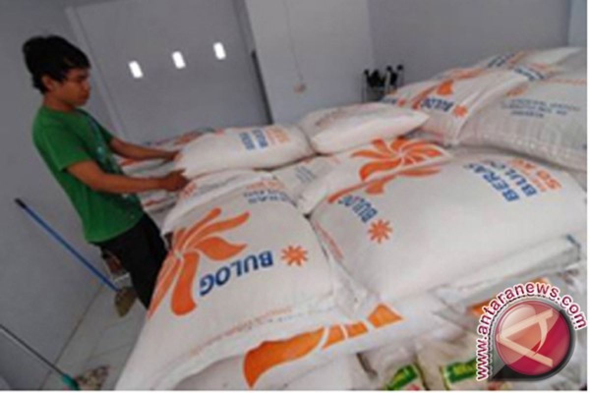 Bulog Sulteng Beli 11.000 Ton Beras Petani 