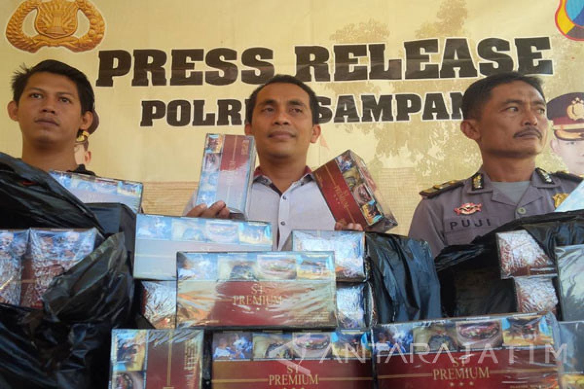 Polisi Temukan Peredaran Rokok Ilegal di Sampang