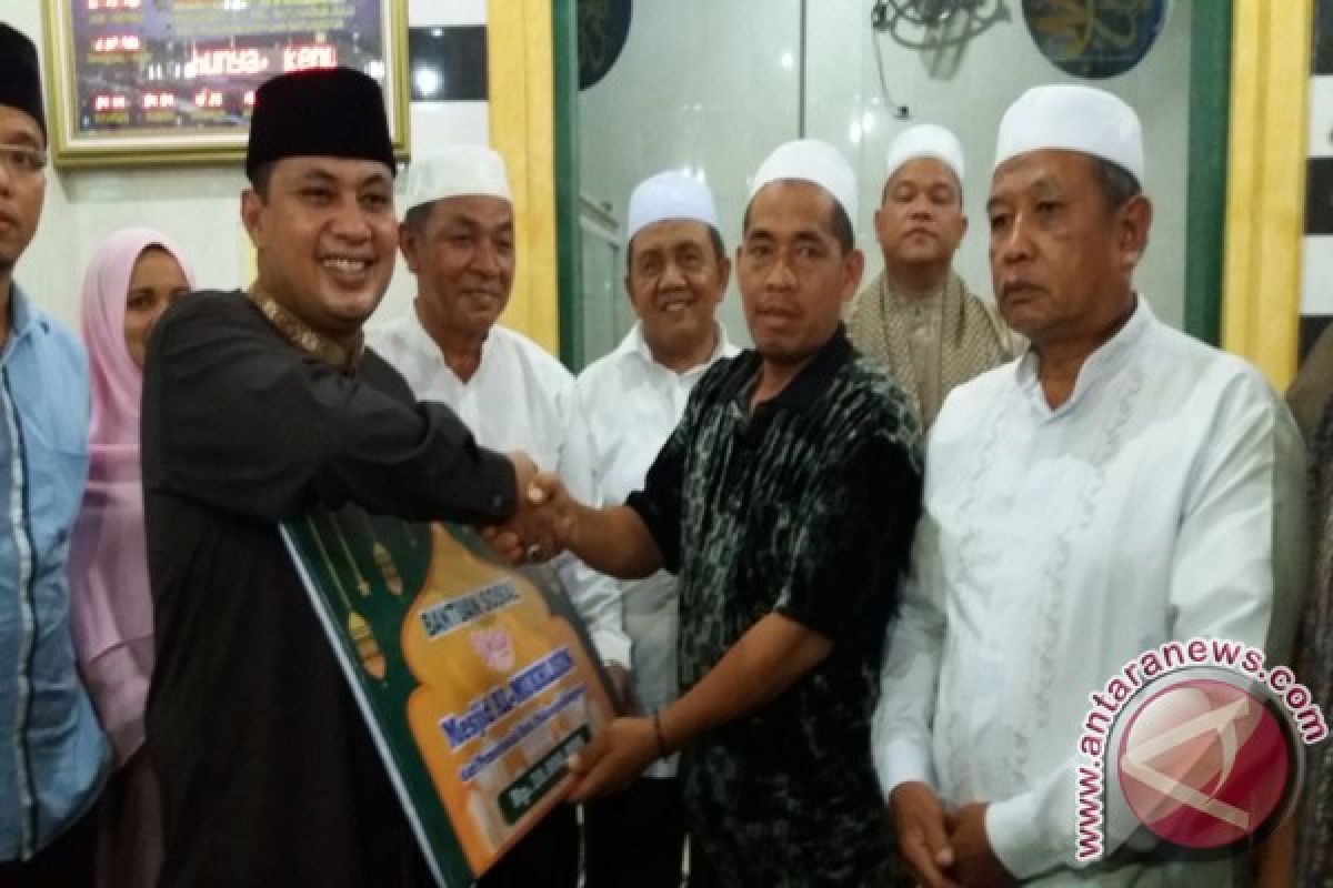 Masjid Al Mukhlisin Batunadua Dapat Bantuan Rp 22 Juta