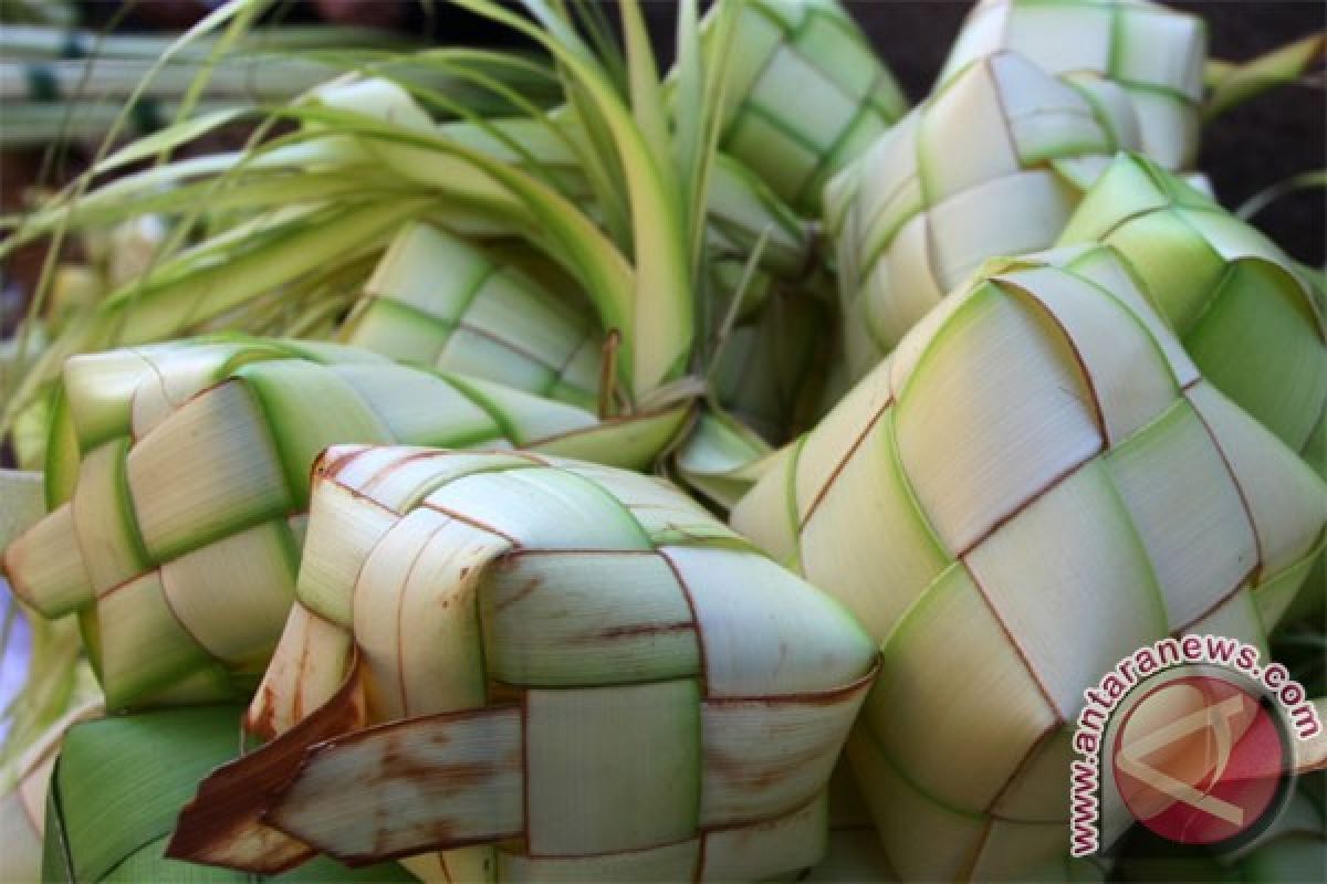 Pesta lebaran ketupat di Trenggalek meriah