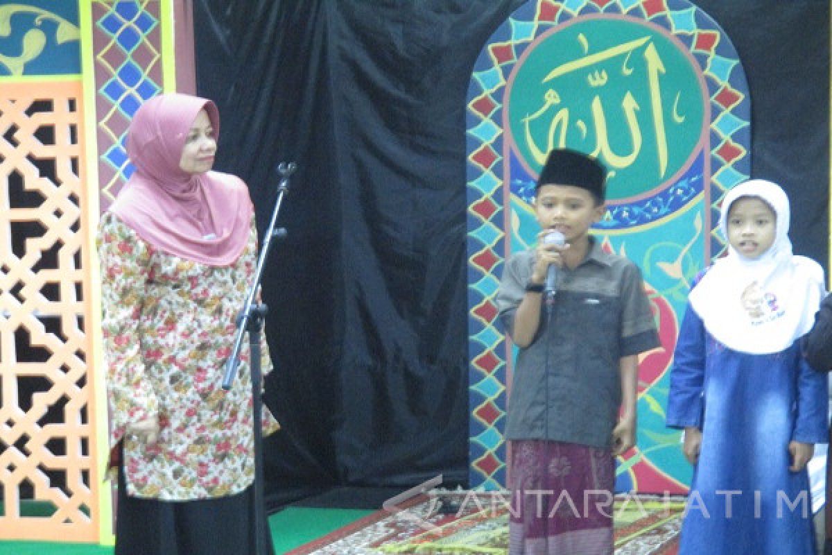 Pemkab Kediri Santuni Ratusan Anak Yatim      