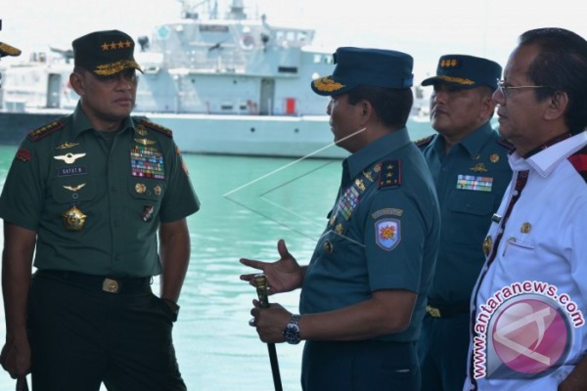 Panglima TNI tinjau pembangunan Dermaga Kapal Selam Palu 