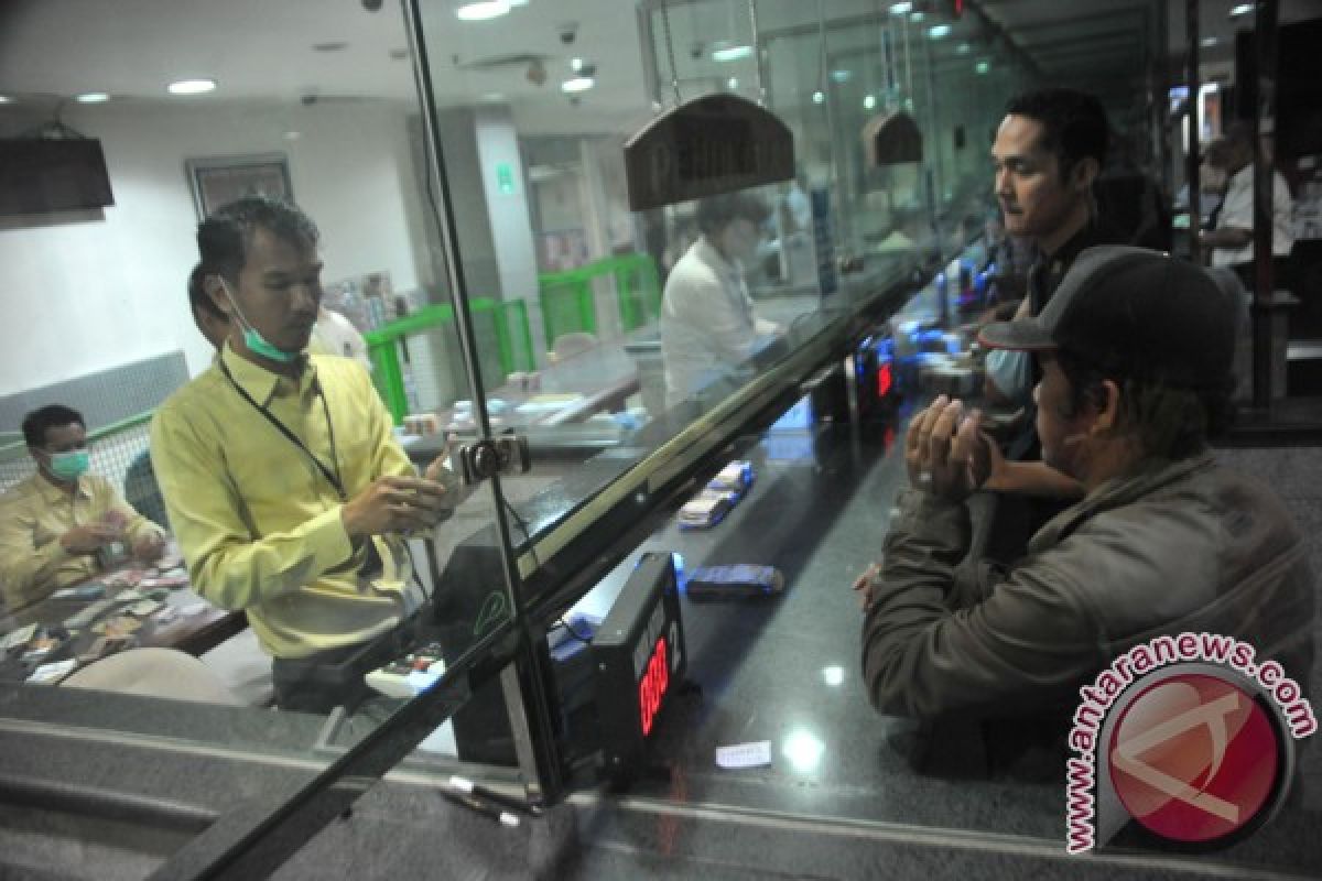 Rupiah Rabu pagi melemah tipis ke Rp13.287