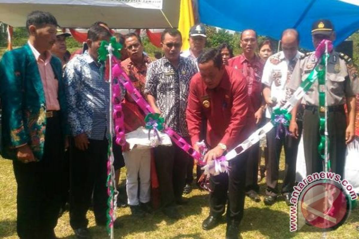 Desa Salaon Toba Dicanangkan Kampung KB Samosir 