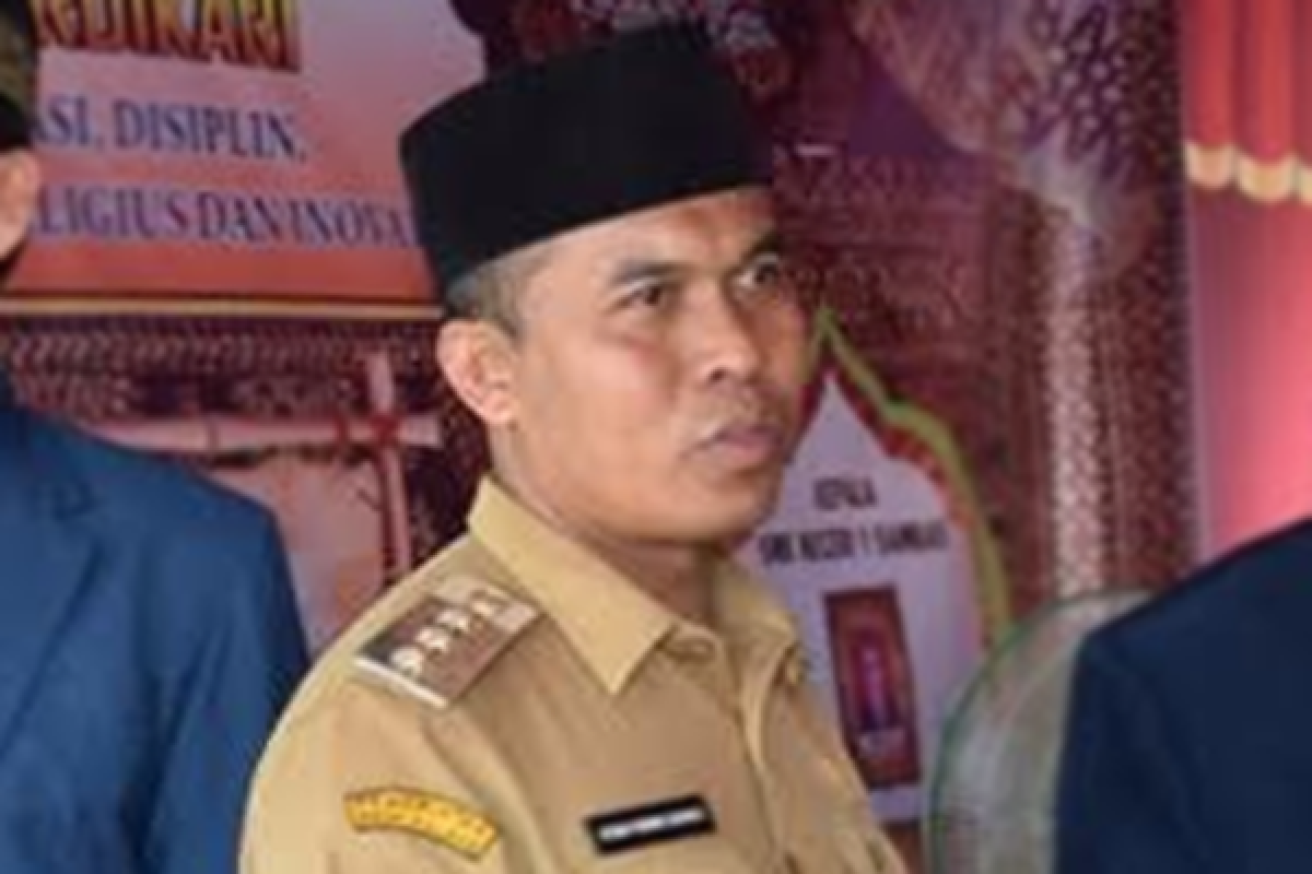 Bupati Sambas imbau proaktif cari lowongan PNS