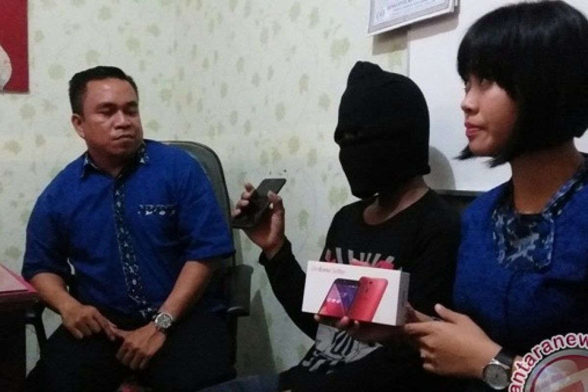 Remaja di Jembrana Tertangkap Mencuri Handphone