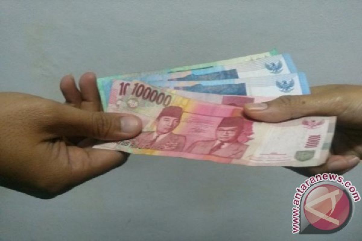 MUI Padang Nyatakan Jasa Penukaran Uang di Pinggir Jalan Hukumnya Haram