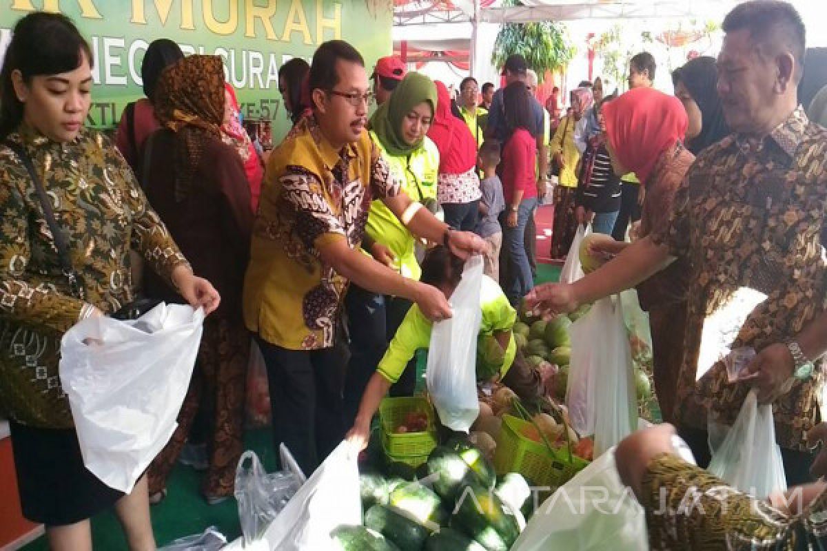 Kejati Jatim Gelar Pasar Murah Bhakti Adhyaksa (Video)