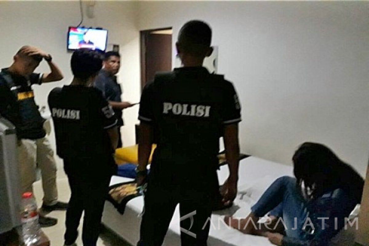 Polisi Bekuk Mucikari di eks Lokalisasi Dolly