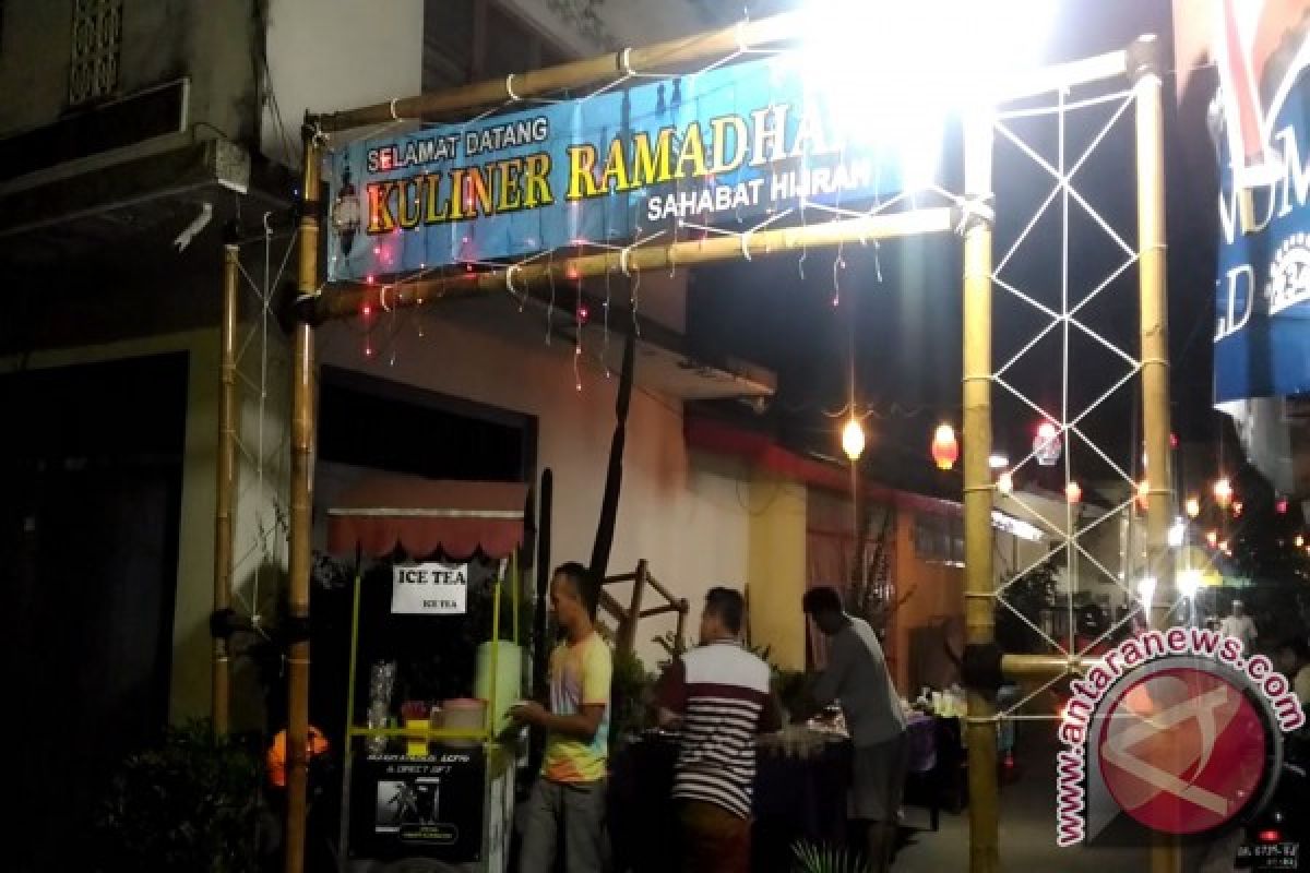 Pusat Kuliner Ramadhan Singaraja Ramai Pengunjung (video)