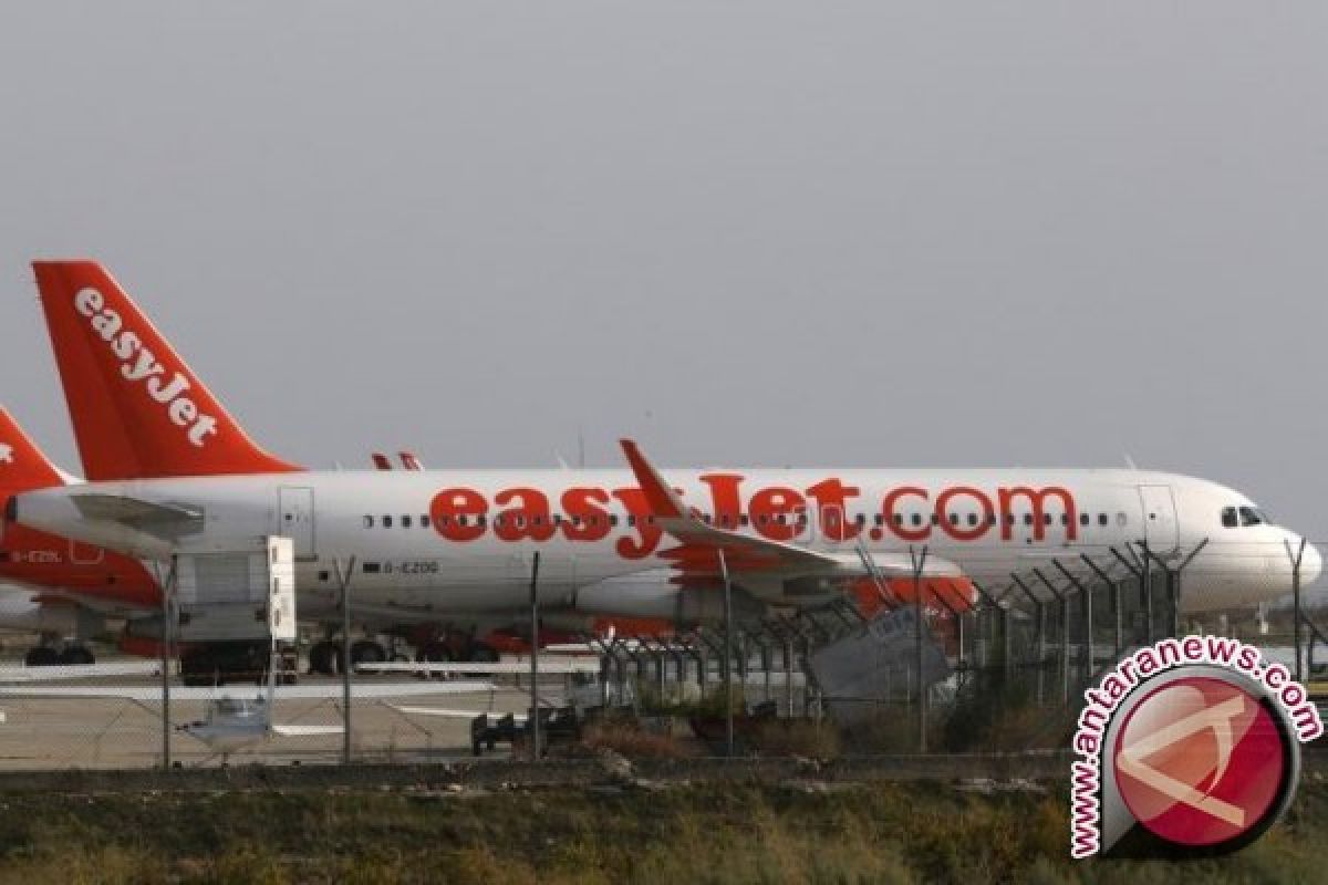 Pesawat EasyJet Dialihkan Atas Dugaan 