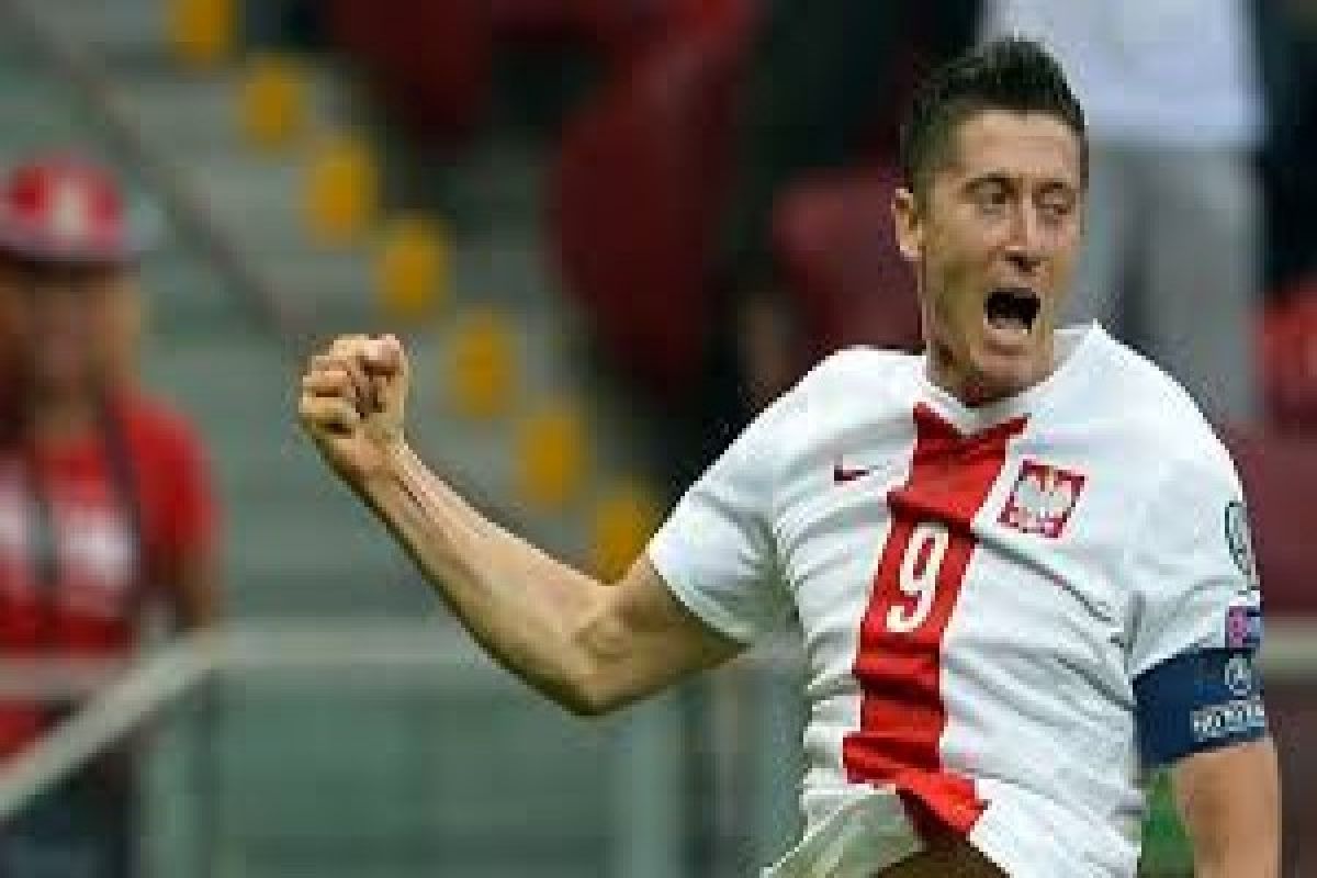 Lewandowski cetak gol, Polandia melaju ke PD 2018