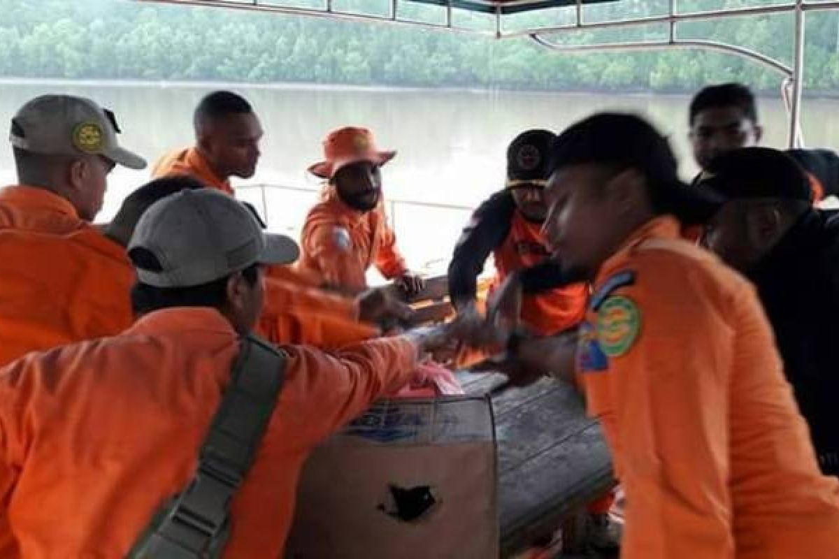 10 orang terjebak di Pulau Wairundi