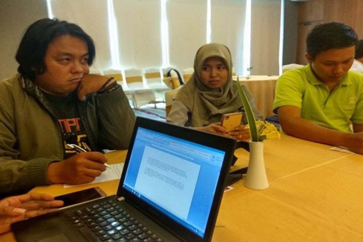 Jurnalis Lampung Diskusikan Permasalahan PRT