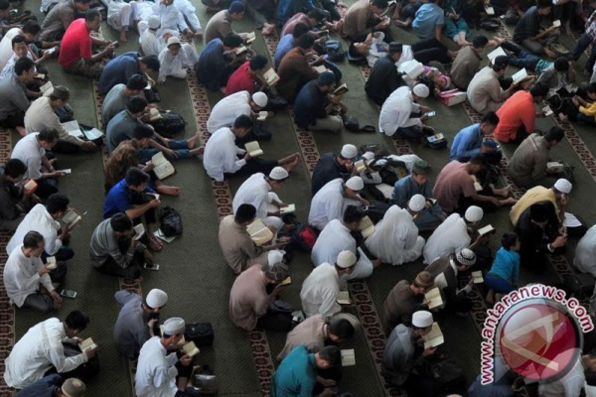 Ribuan peserta ikuti tilawah 10 jam Ramadhan