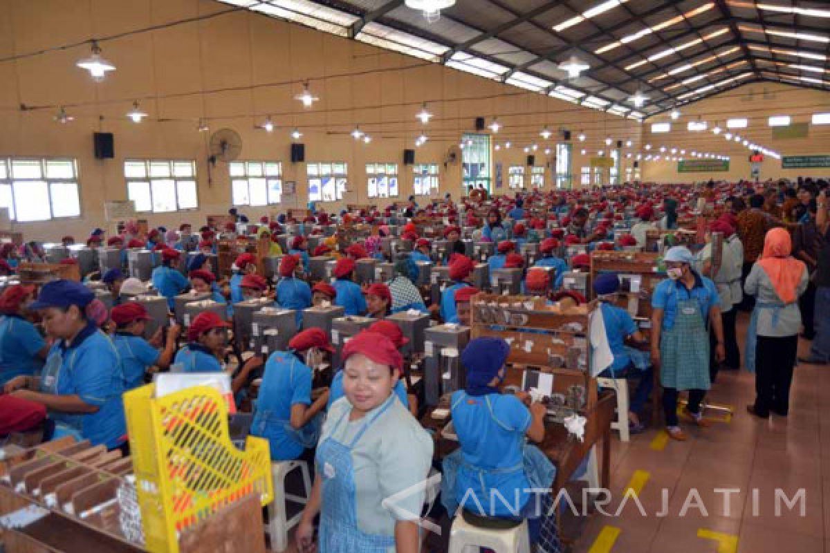 Perusahaan di Bojonegoro Mulai Berikan THR