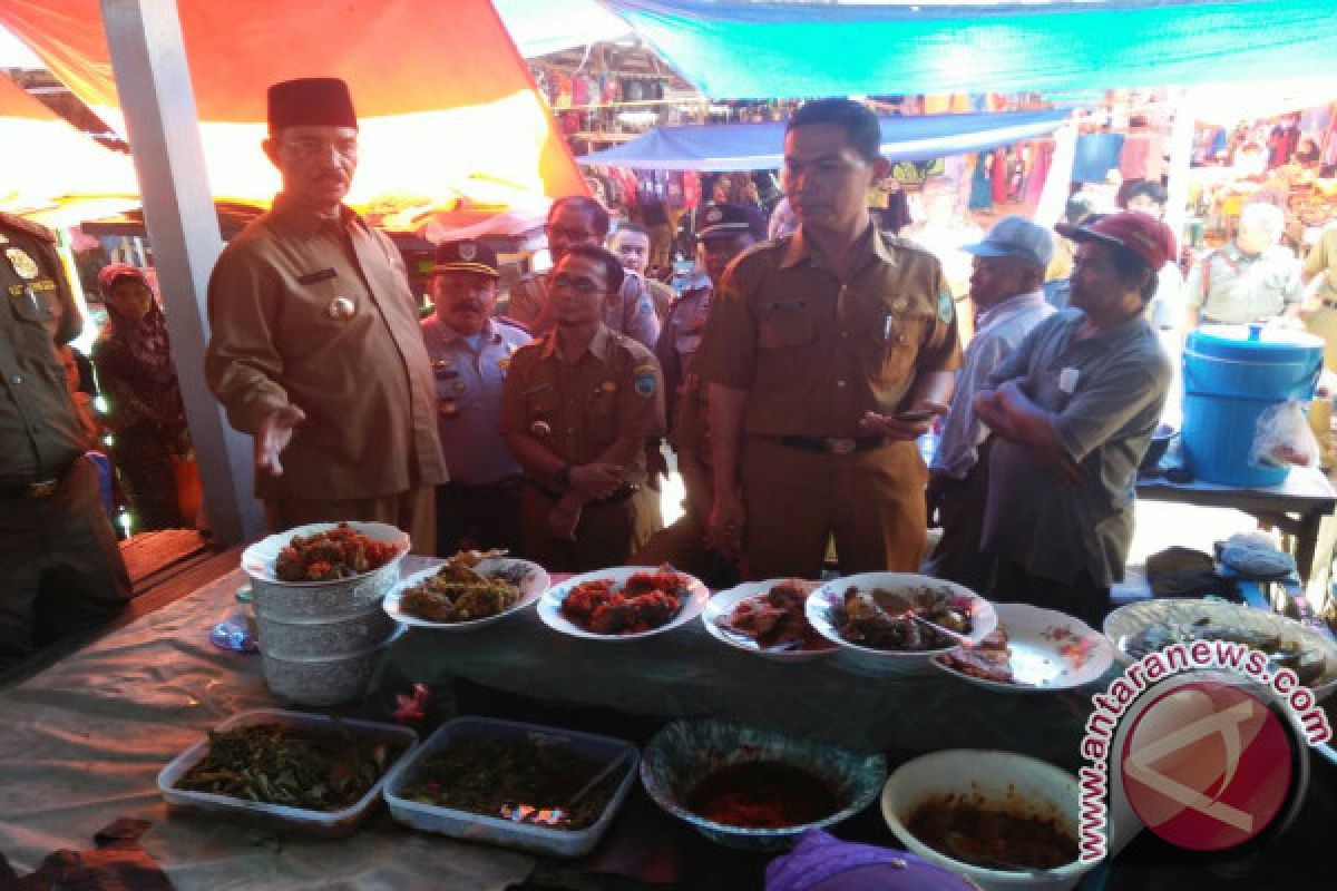 Warung Nasi Buka di Siang Hari Bakal "Ditertibkan"