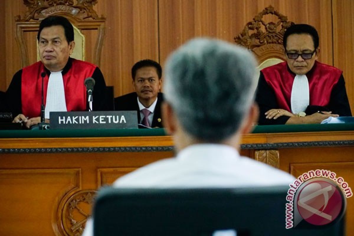 Hakim pindahkan lokasi sidang Buni Yani