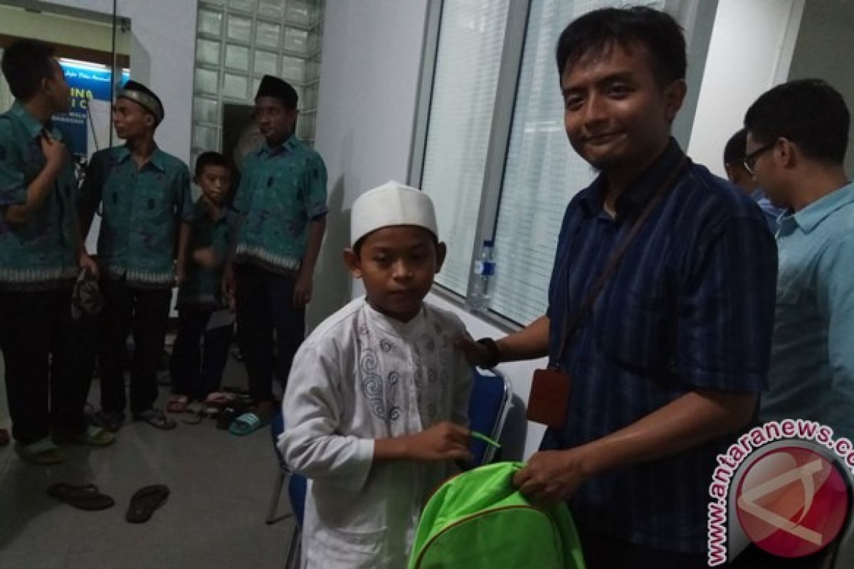 Pertamina Maluku-Papua santuni 200 anak pesantren 