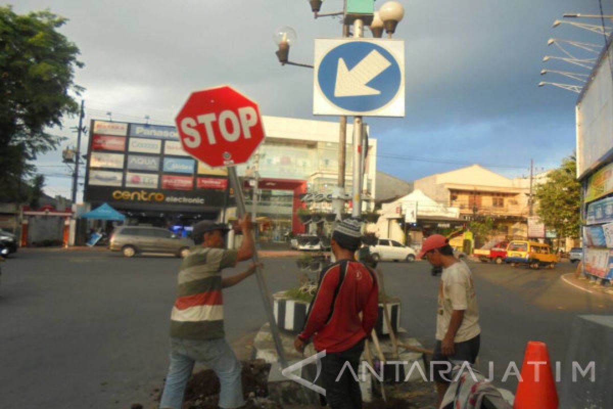 Dishub Jember Tambah Rambu Lalu Lintas Jalur Mudik