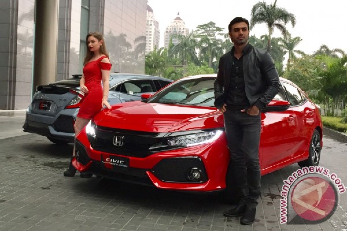 Berkenalan dengan Honda Civic Hatchback Turbo (video)