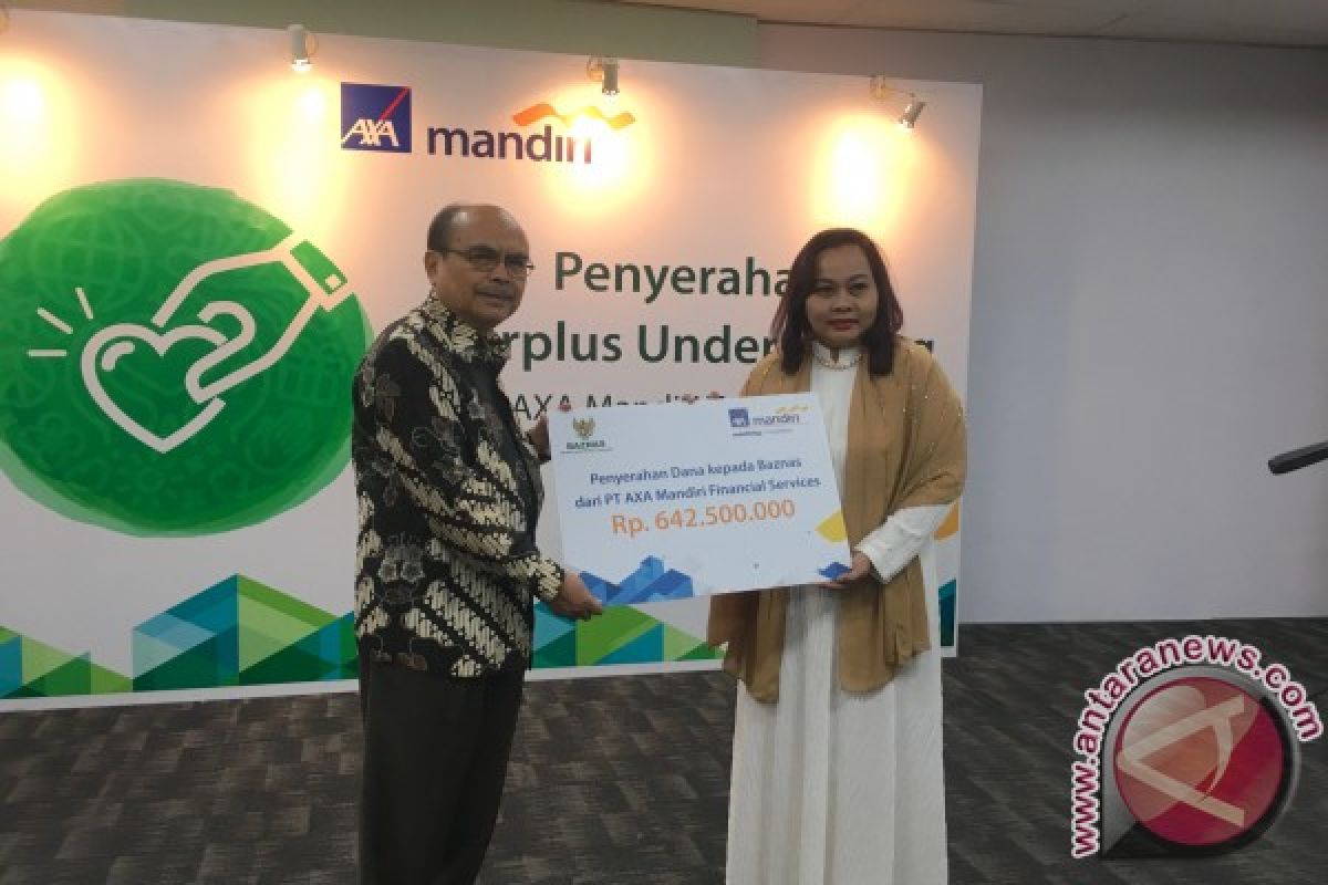 AXA Mandiri serahkan Rp642 juta dana surplus underwriting kepada Baznas