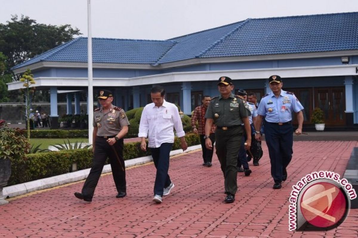 Presiden Jokowi Kunjungan Kerja ke Cilacap dan Sekitarnya