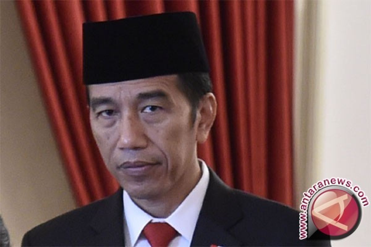 Jokowi bagikan ribuan sertifikat tanah di Cilacap