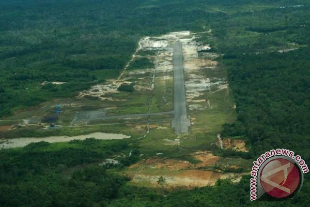 Pemkab Barut Harapkan Bandara Muhammad Sidik Beroperasi 2018