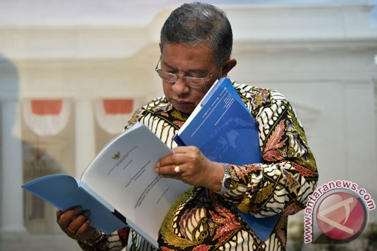 Darmin Nasution describes as groundless suggestion that economy is weakening