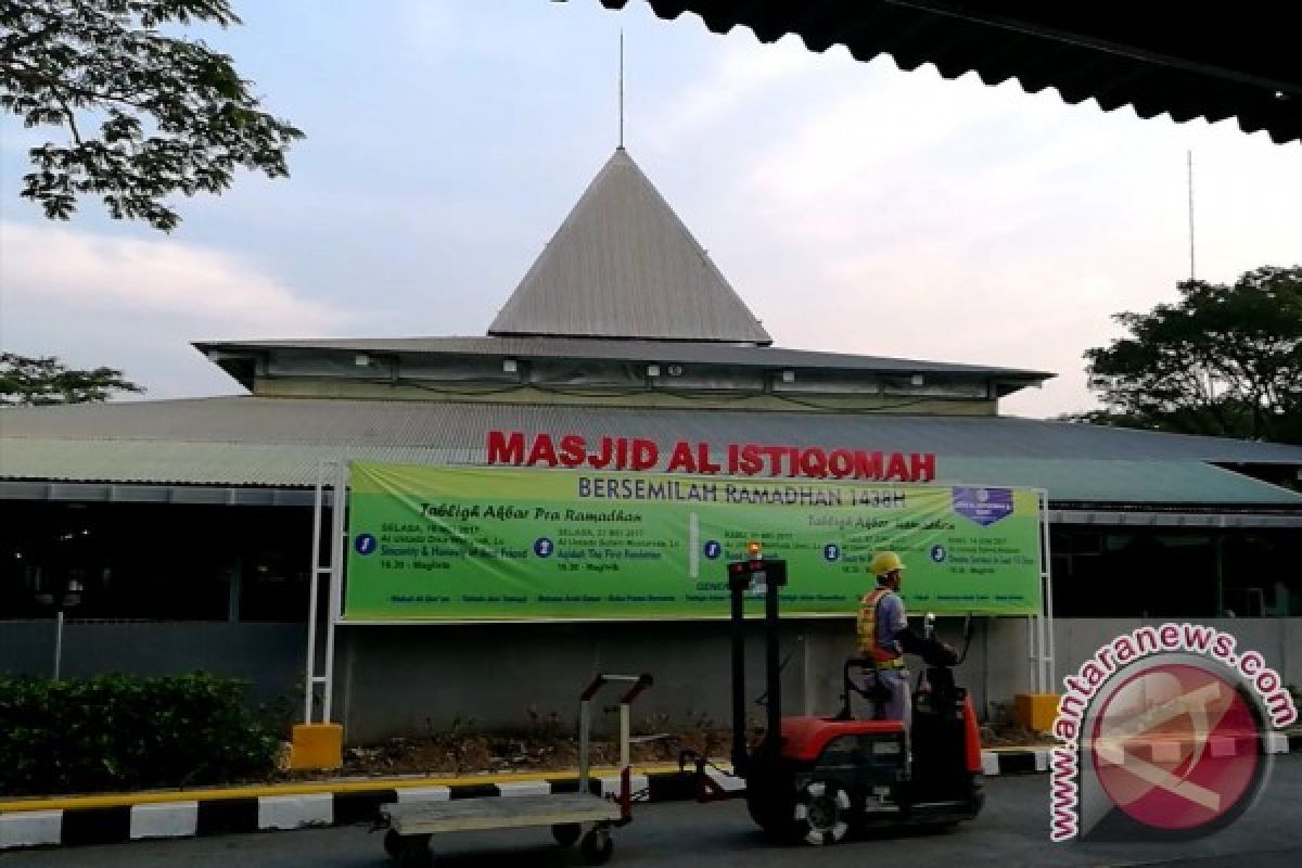 Bentengi karyawan dari khotbah politis, Masjid Toyota punya silabus