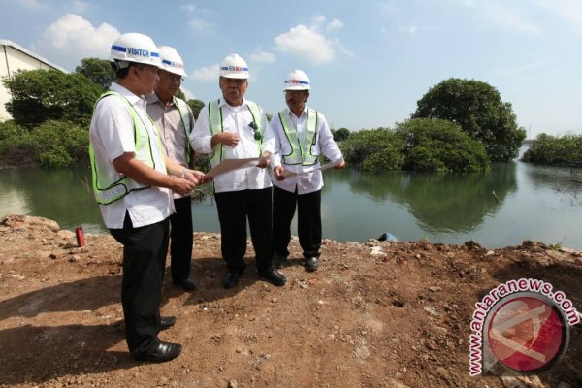 Antisipasi gangguan pada jalur mudik, Kementerian PUPR tangani banjir rob di Semarang