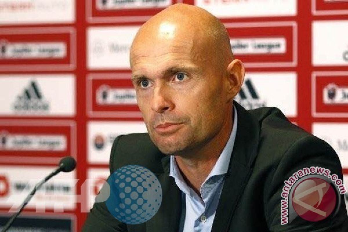 Ajax promosikan Keizer menjadi Pelatih kepala