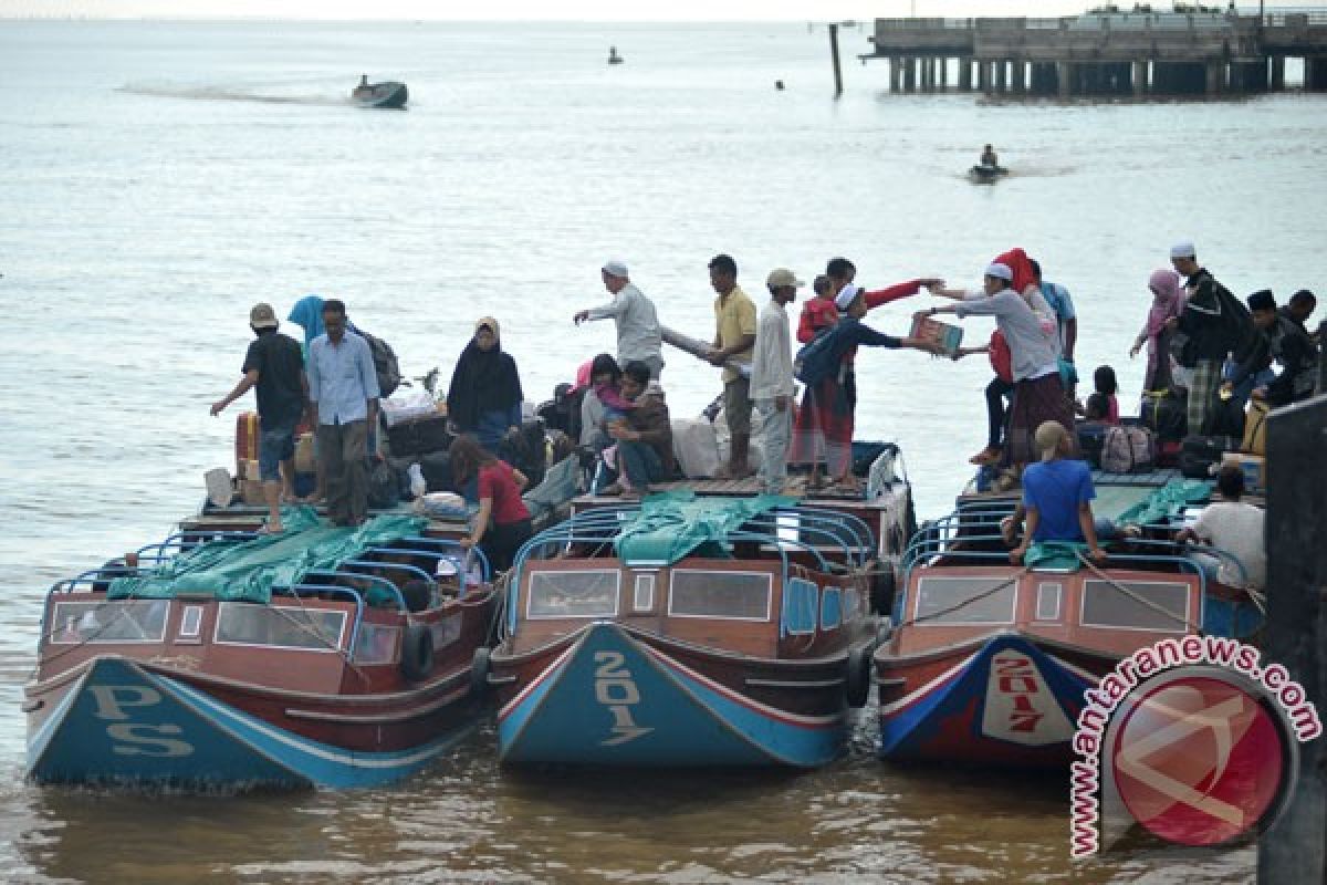 Ratusan speed boat layani pemudik di Jambi