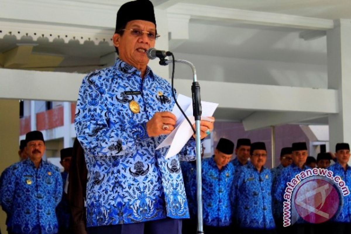 Gubernur Ajak Masyarakat Bekerja Lebih Giat 