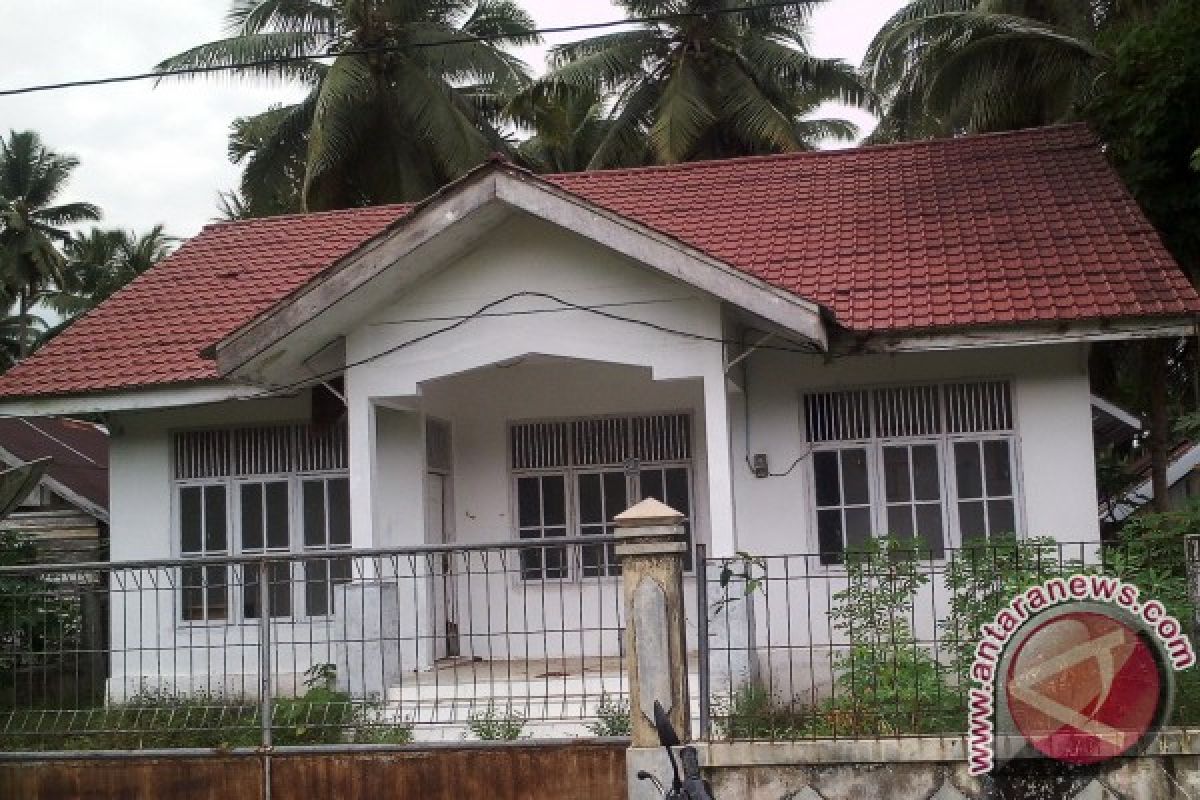 Masyarakat Aceh Barat butuh bidan Polindes