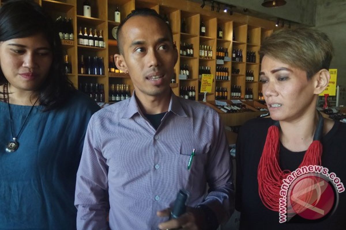 Vinplus Seminyak Sediakan Minuman Wine Berbagai Negara (Video)